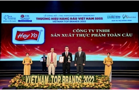 HEY YO FOODS vinh dự đón danh hiệu “TOP 10 - Thương hiệu hàng đầu Việt Nam 2022 “